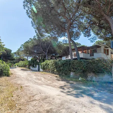 Casa Con Terrazza Nella Pineta Nyaraló *