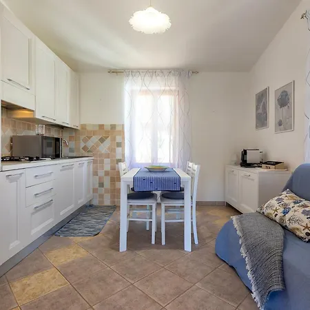 Casa Con Terrazza Nella Pineta بيت للعطل