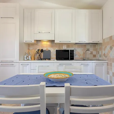 Casa Con Terrazza Nella Pineta