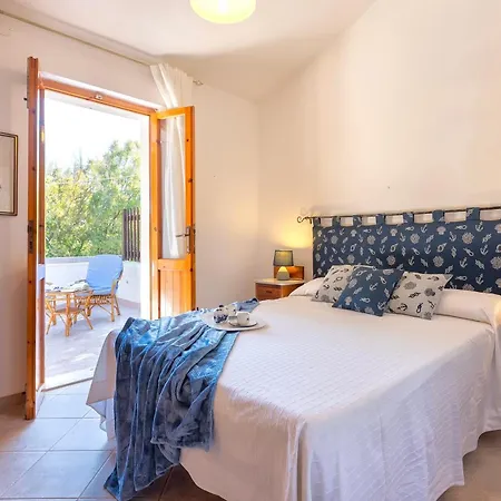 Casa Con Terrazza Nella Pineta